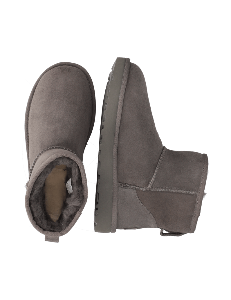 UGG-CLASSIC-MINI-II-schwarz