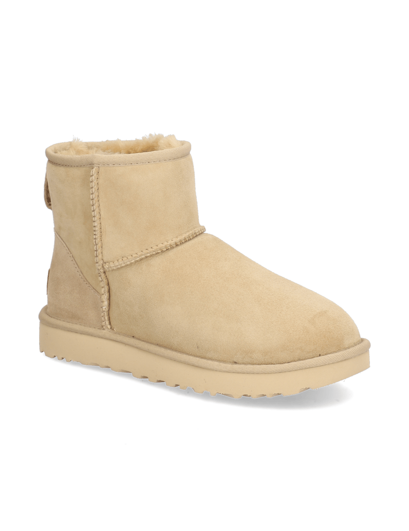 UGG-CLASSIC-MINI-II-čierna