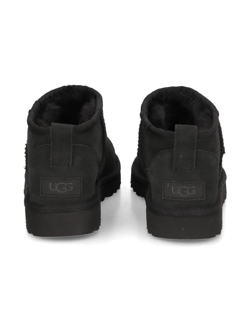 UGG-CLASSIC-ULTRA-MINI-čierna