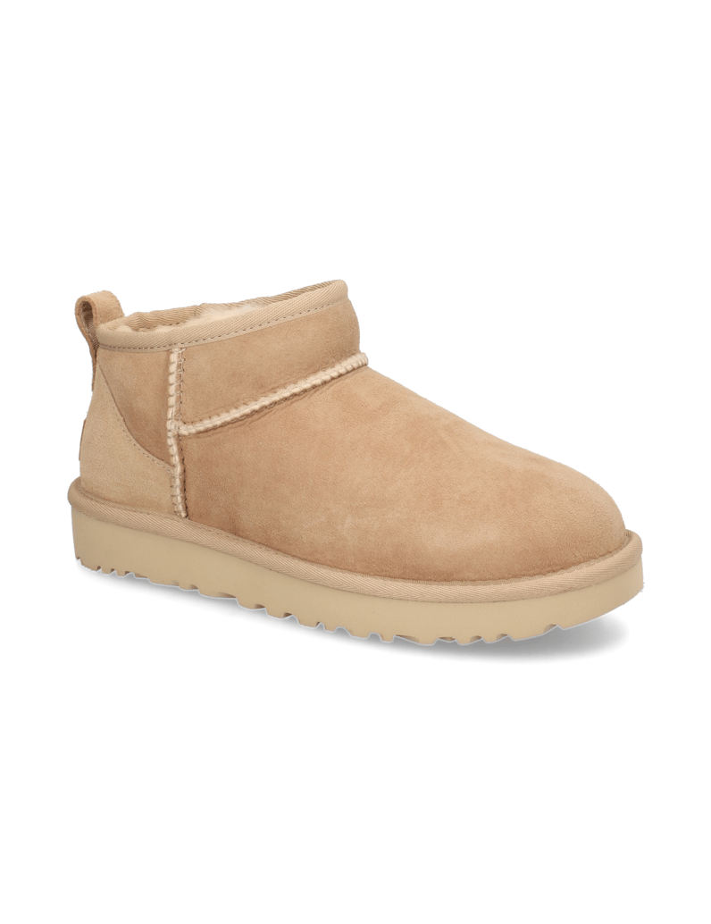 UGG-CLASSIC-ULTRA-MINI-čierna