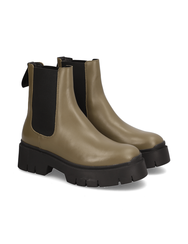 HUGO-Kris-ChBootie-C