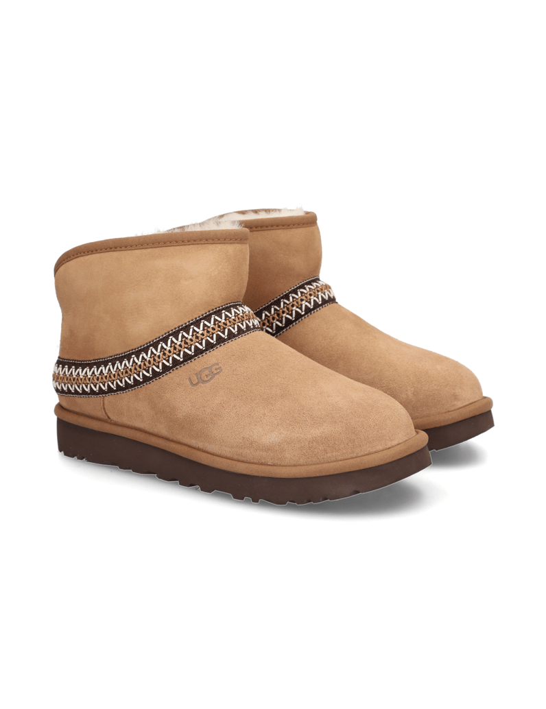 UGG-CLASSIC-MINI-CRESENT-cognac