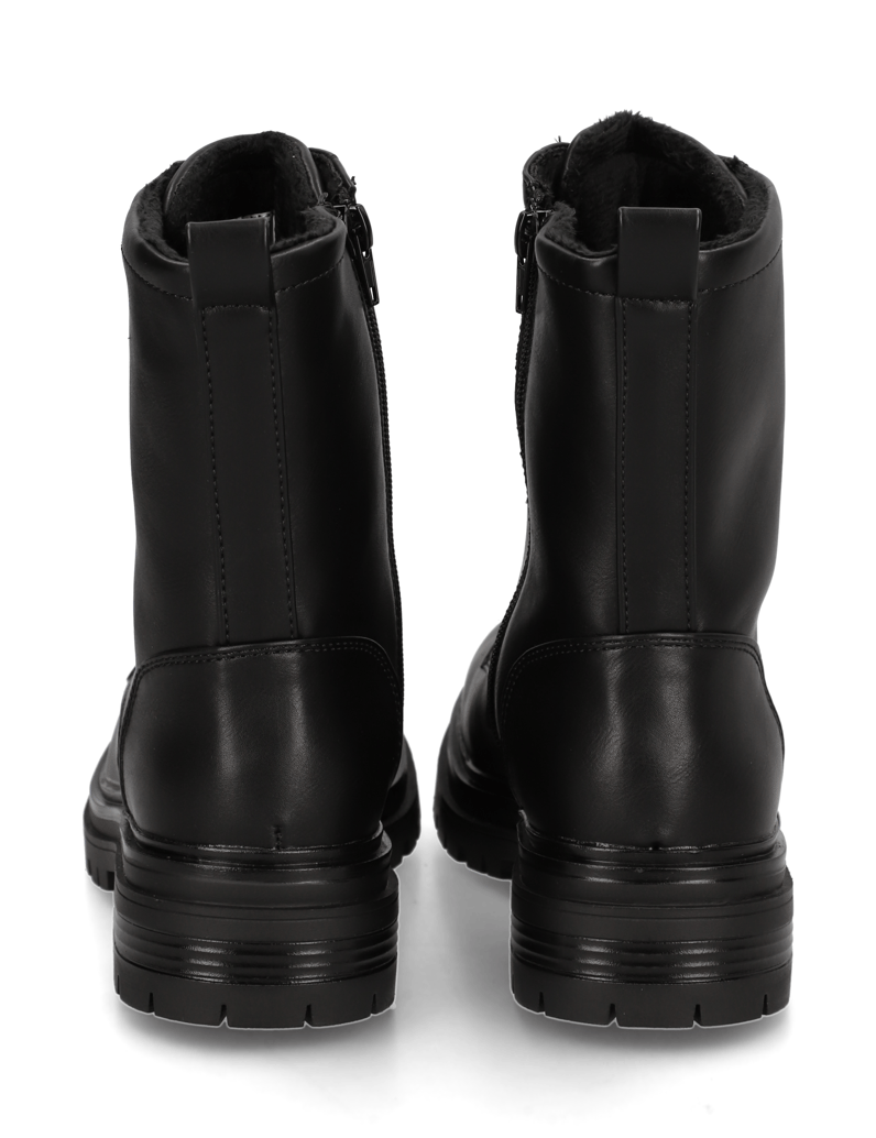 OMG!-kotníčkové-boty-černá