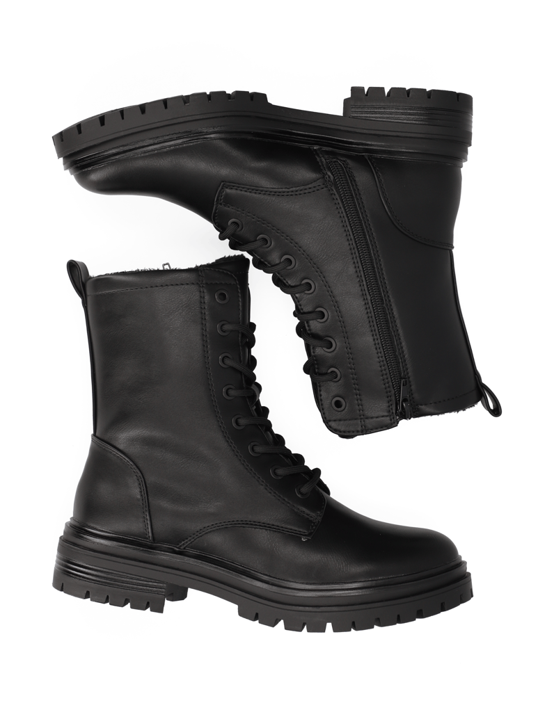 OMG!-kotníčkové-boty-černá