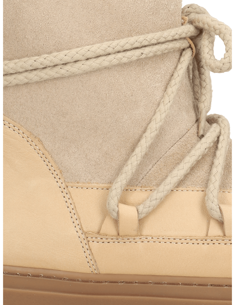 UP-collection-Snowboot-schwarz
