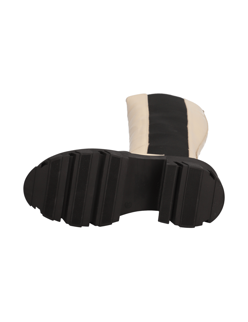 Kate-Gray-lakovaná-koža-čižmy-béžová