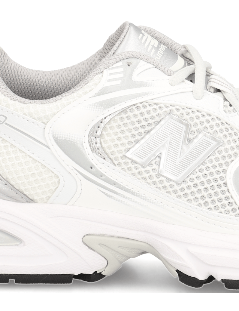 New-Balance-tenisky-biela