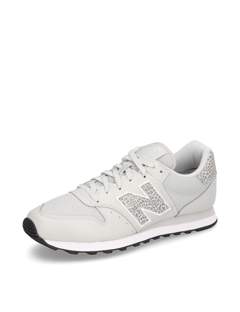New-Balance-GW500