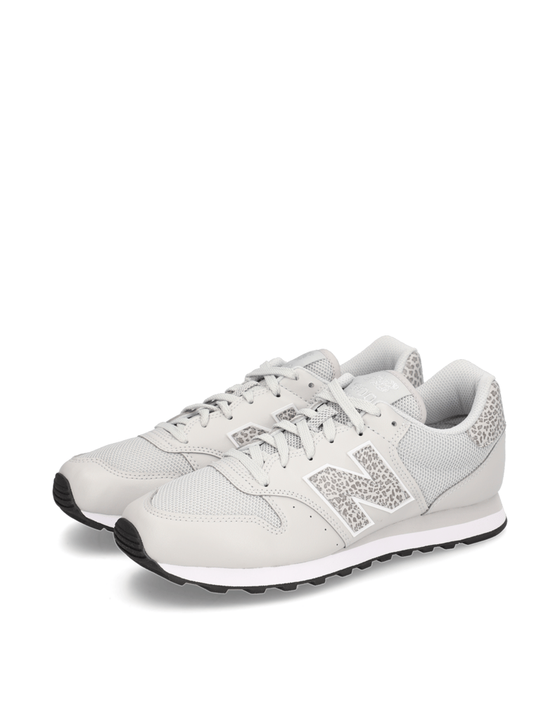 New-Balance-GW500