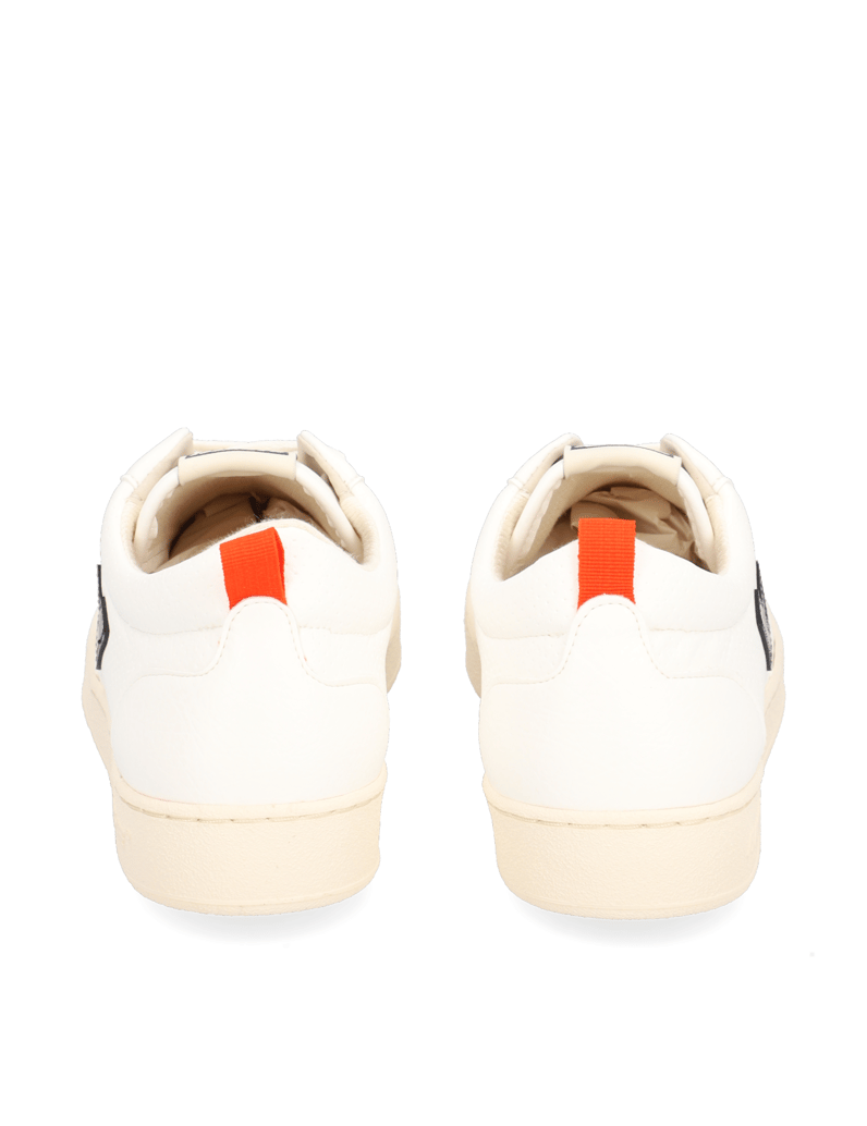 Flamingos‘-Life-White-Black-Cream