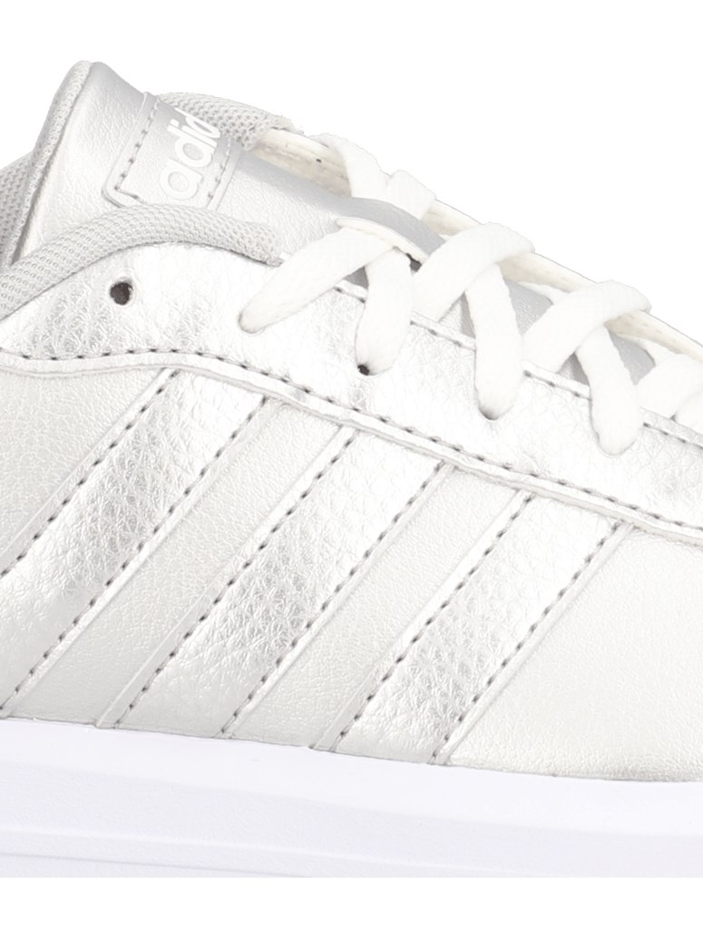 Adidas-COURT-PLATFORM