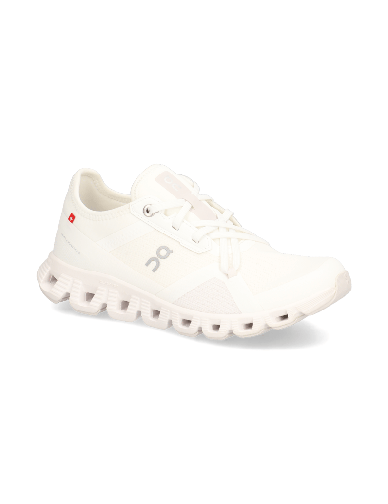 On-Cloud-X-3-AD-schwarz