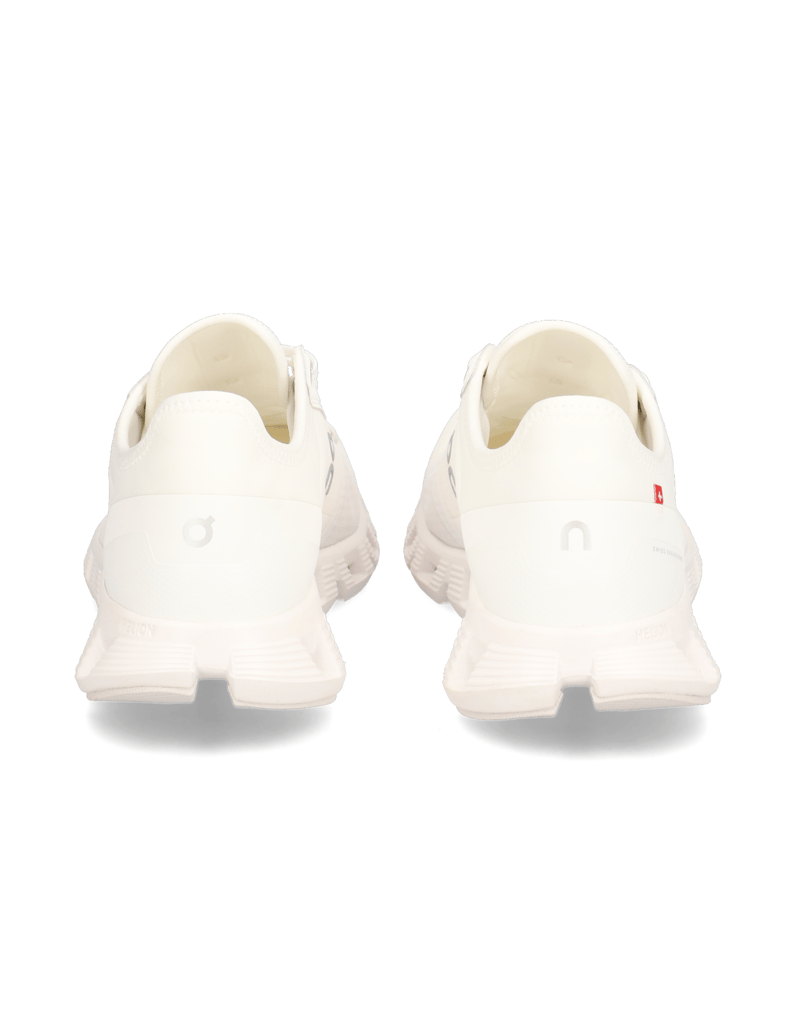 On-Cloud-X-3-AD-schwarz