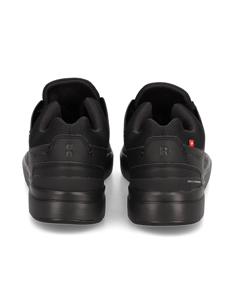 On-The-Roger-Advantage-schwarz