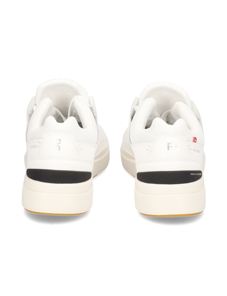 On-The-Roger-Advantage-weiss