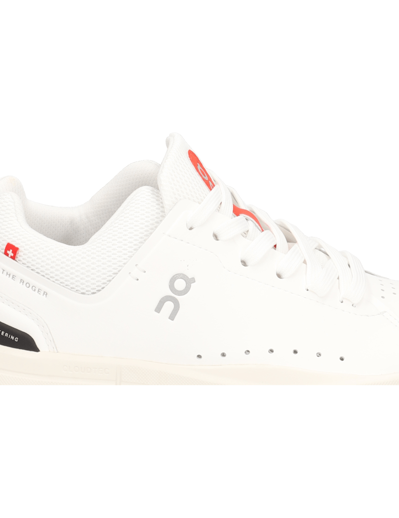 On-The-Roger-Advantage-weiss
