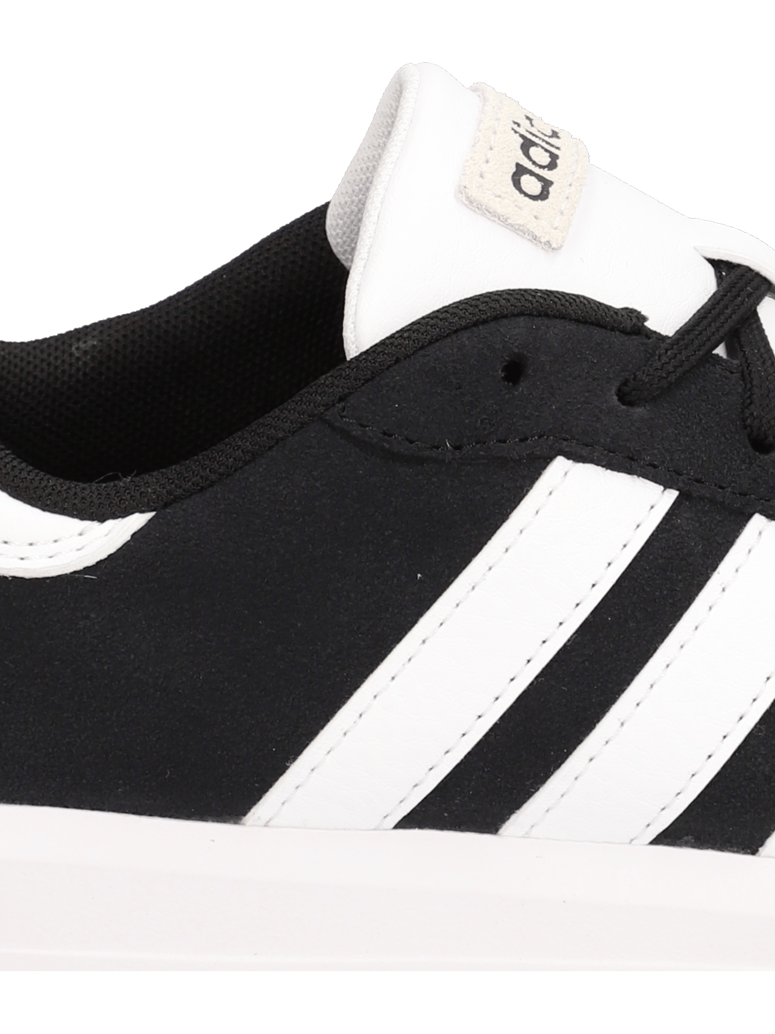 Adidas-COURT-PLATFORM