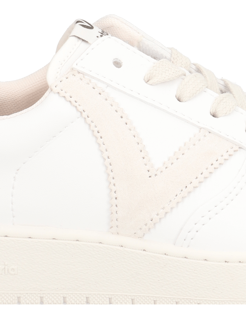 VICTORIA-superge-bela