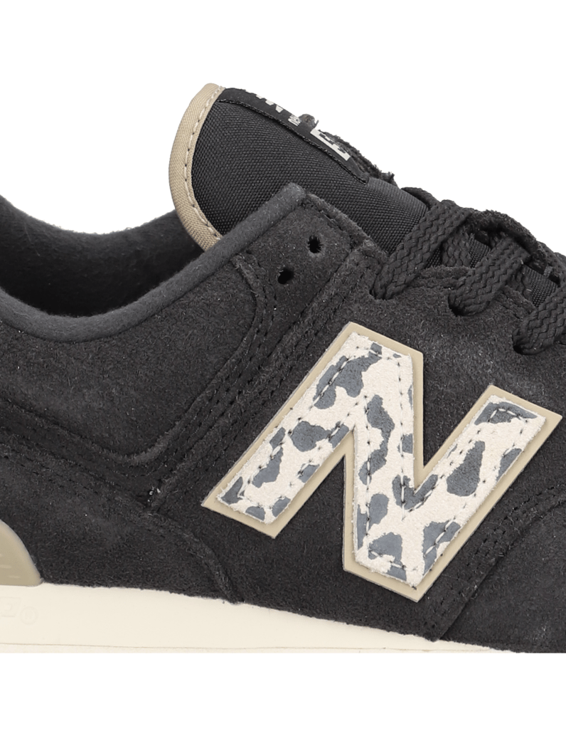 New-Balance-tenisky-šedá