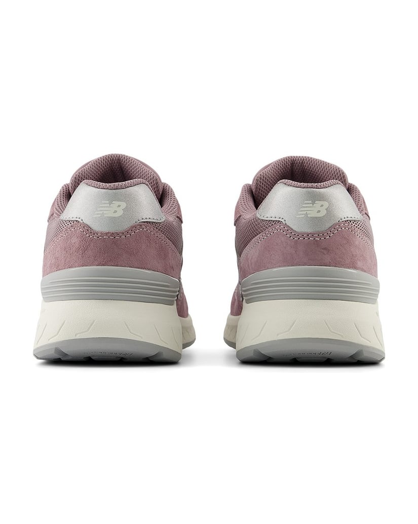 New-Balance-WW880-schwarz