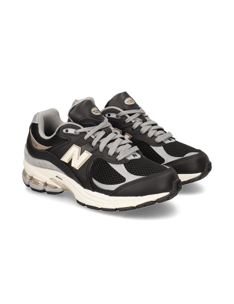 New-Balance-M2002