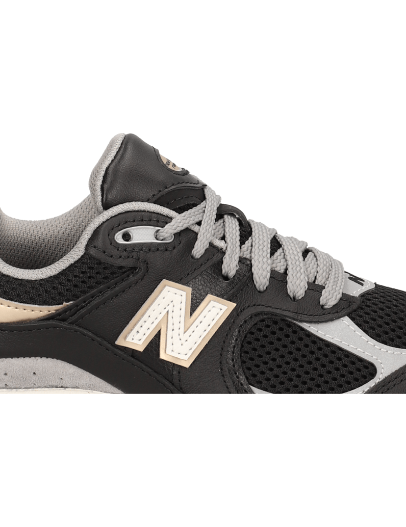 New-Balance-M2002