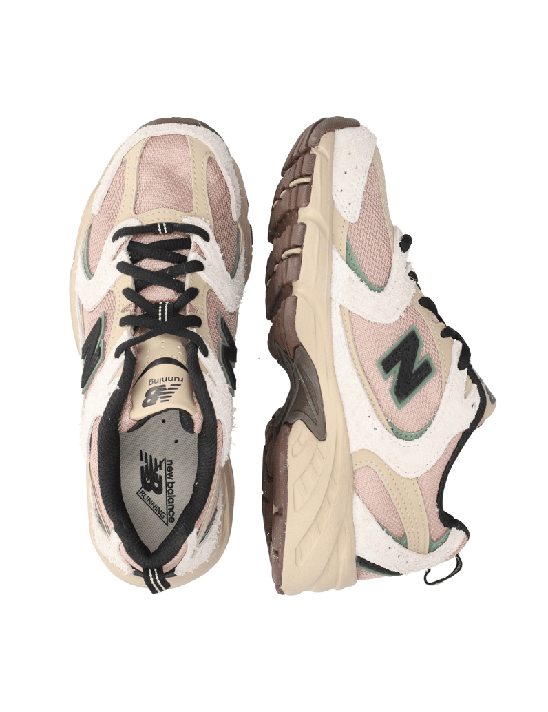 New-Balance-tenisky-růžová