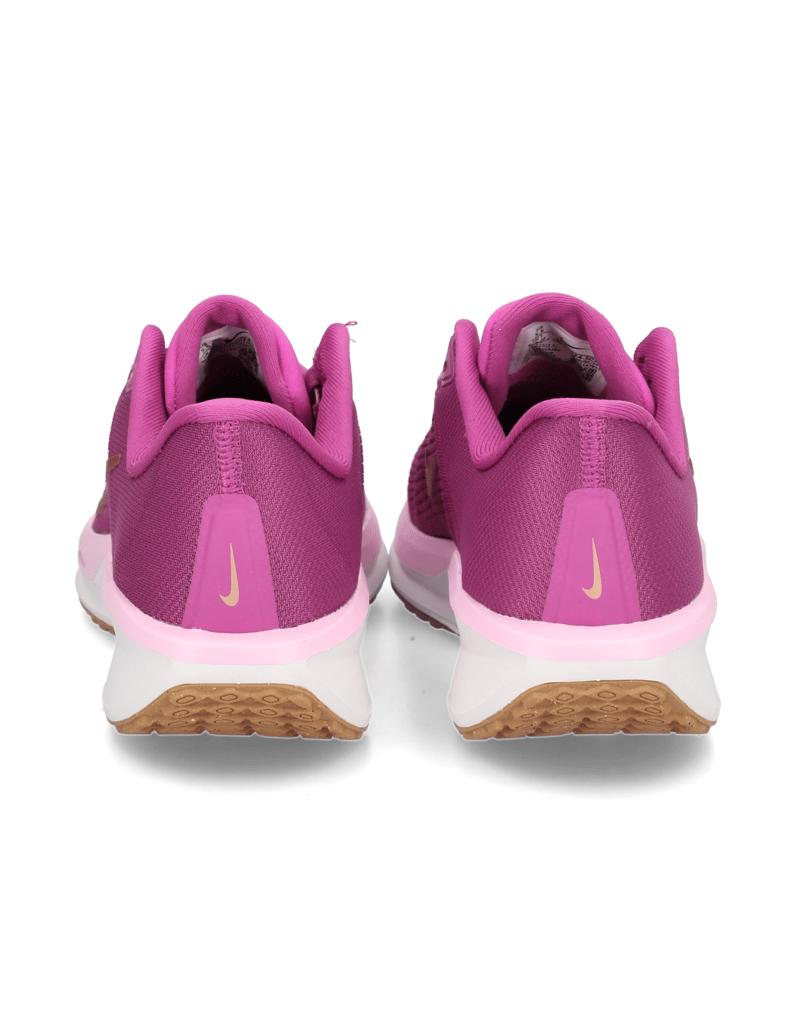 Nike-QUEST-6-schwarz