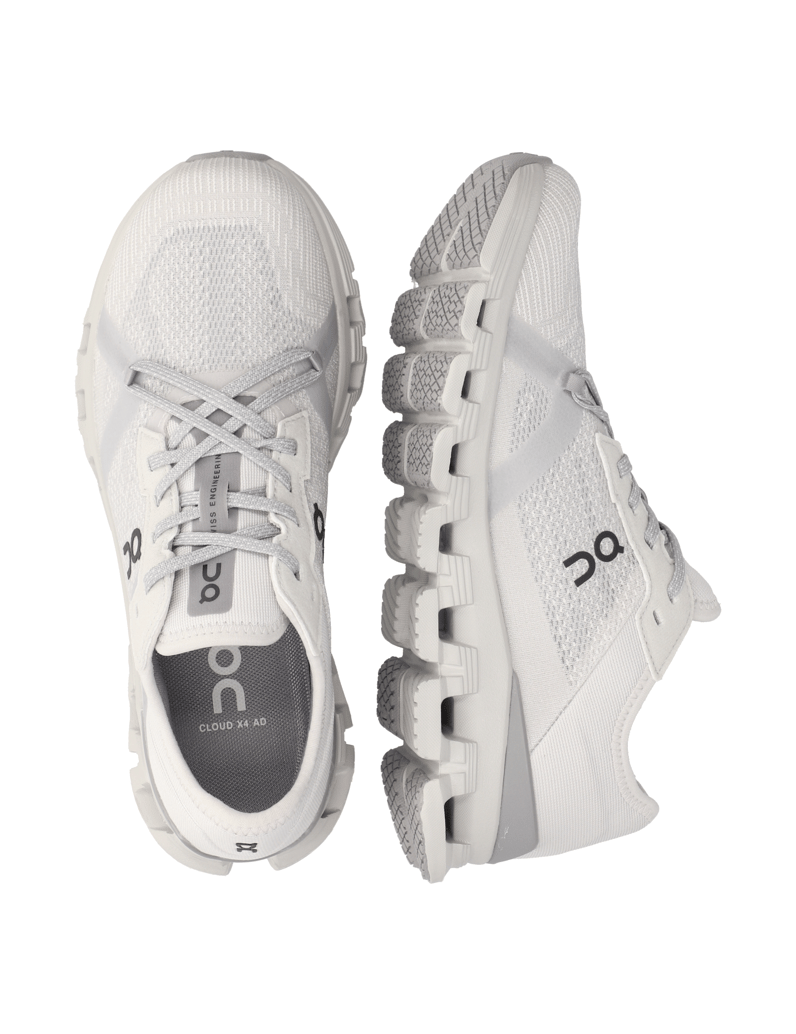 On-CLOUD-X-4-AD-črna