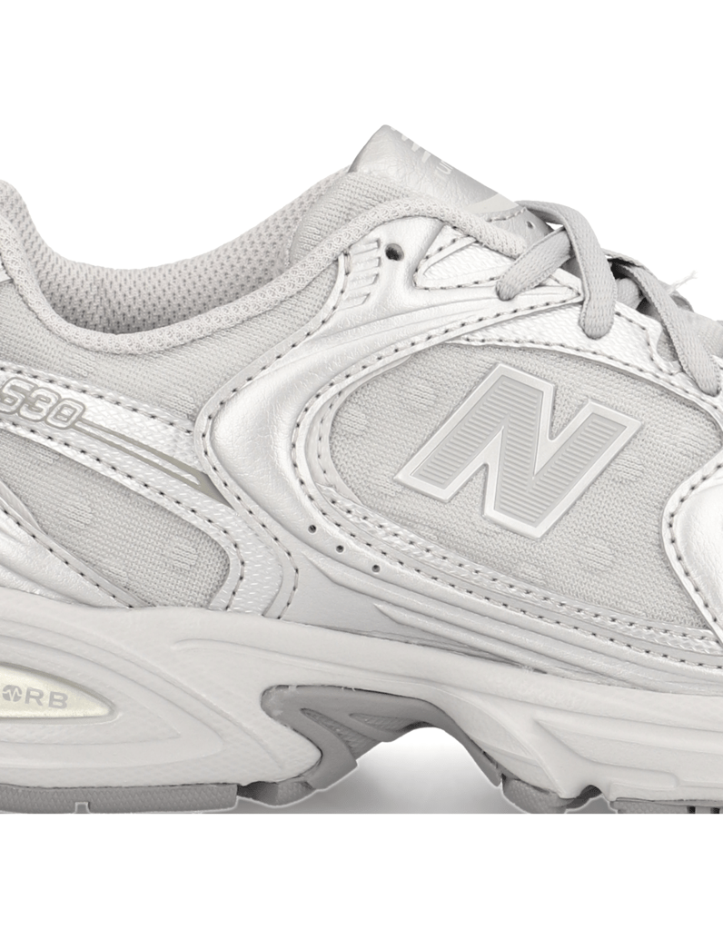 New-Balance-U530-silber