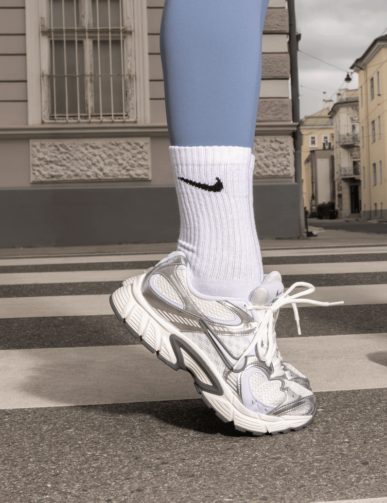 Nike-W-NIKE-V5-RNR-bela