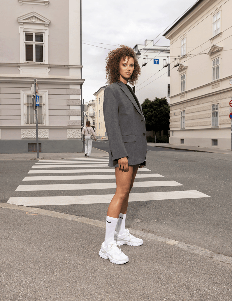 Nike-W-NIKE-V5-RNR-bela