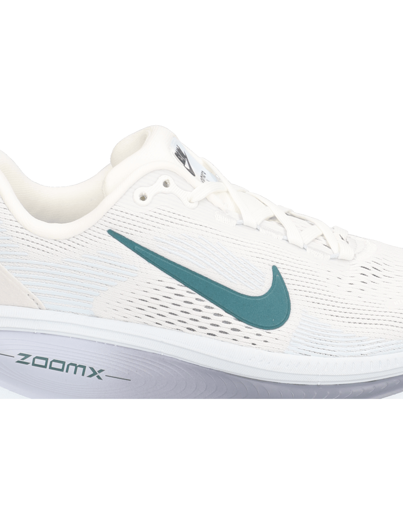 Nike-W-NIKE-VOMERO-18-bela