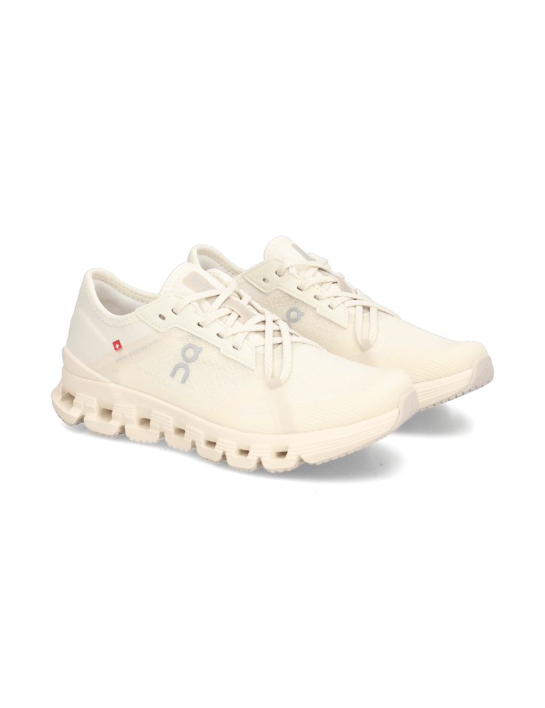 On-Cloud-X-4-AD-grau