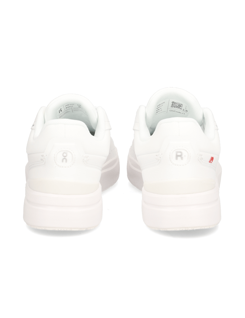 On-THE-ROGER-Advantage-weiss