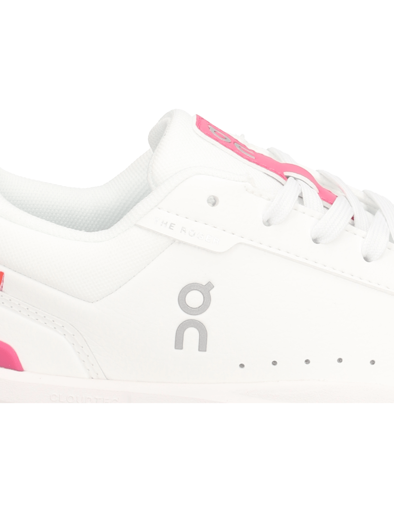 On-THE-ROGER-Advantage-weiss