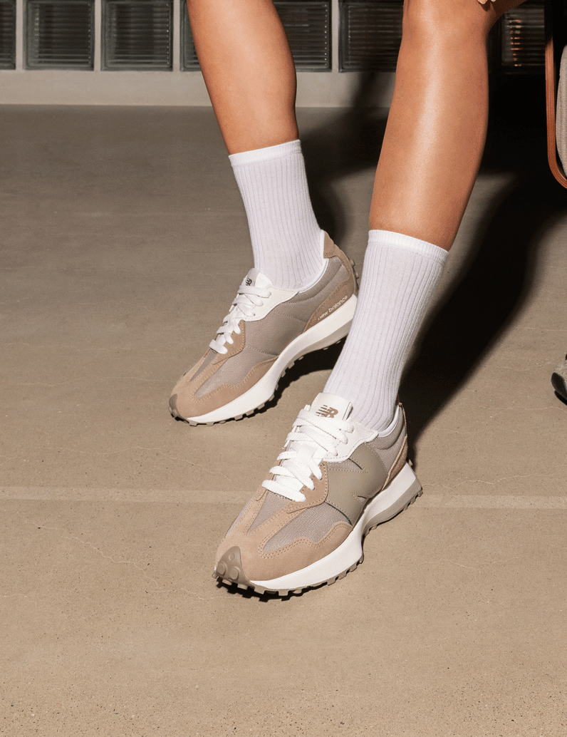 New-Balance-U327-černá