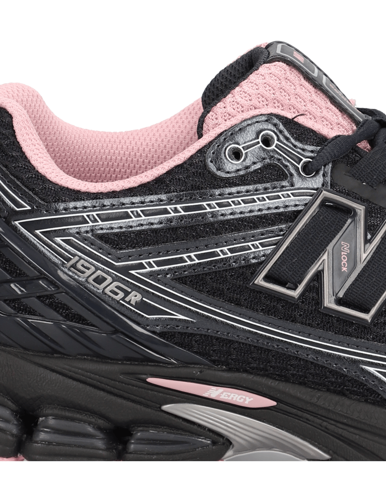 New-Balance-U1906-čierna