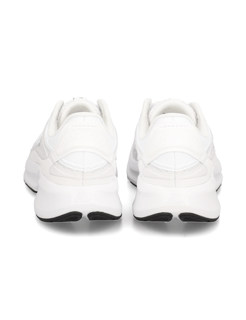 New-Balance-Catalyst-v1-schwarz