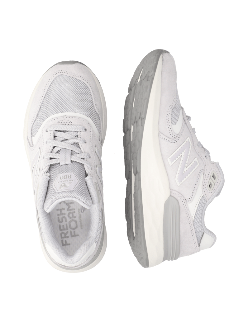 New-Balance-Walking-880-v7-grau