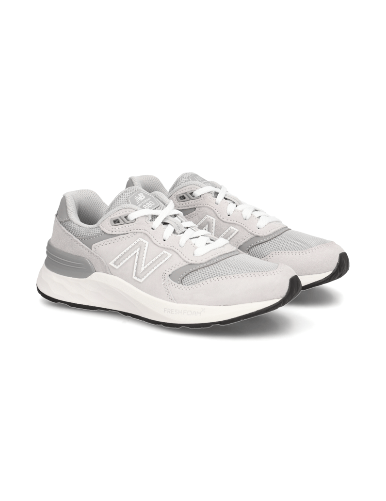 New-Balance-FRESH-FOAM-WALKING-880-V6-grau