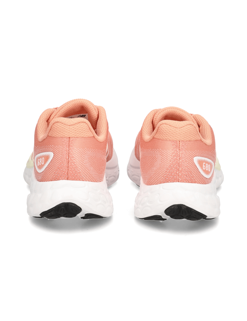 New-Balance-FRESH-FOAM-680-V8-orange