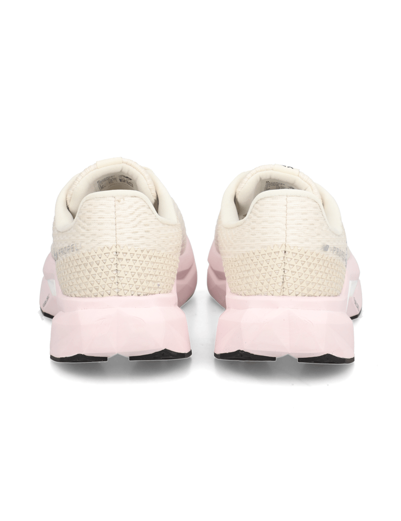 New-Balance-Fuel-Cell-Propel-v5-bela