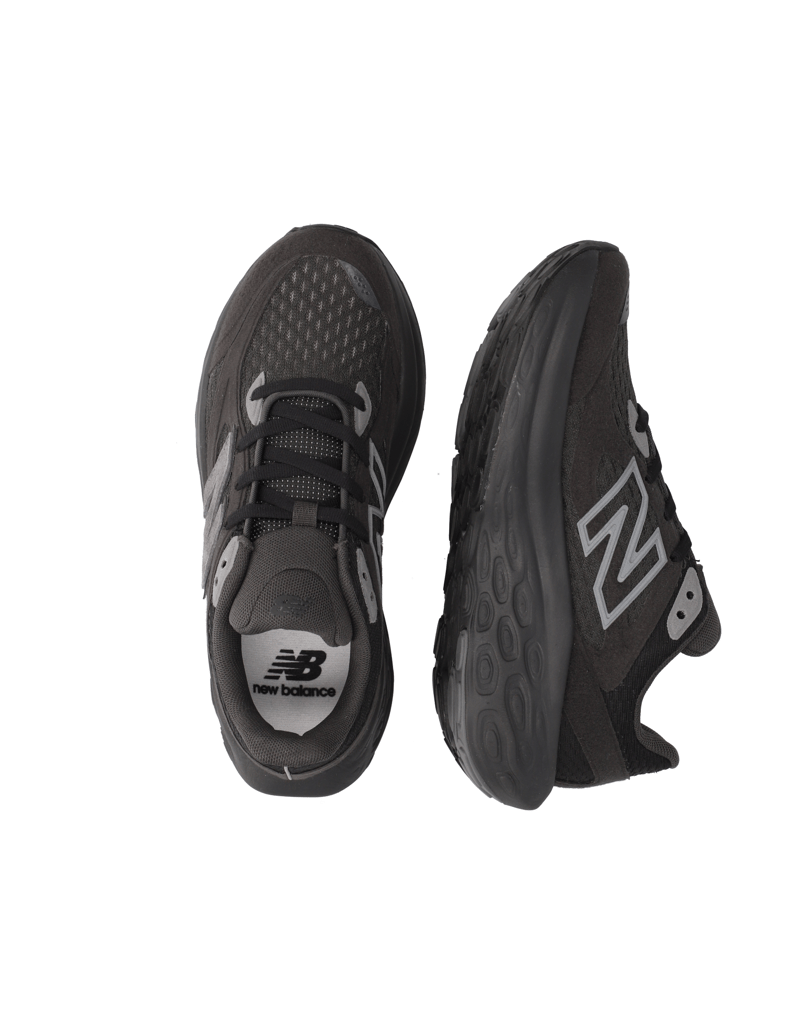 New-Balance-UTRNAB-schwarz