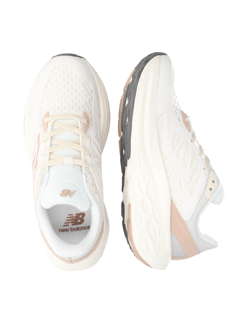 New-Balance-UTRNAE-schwarz