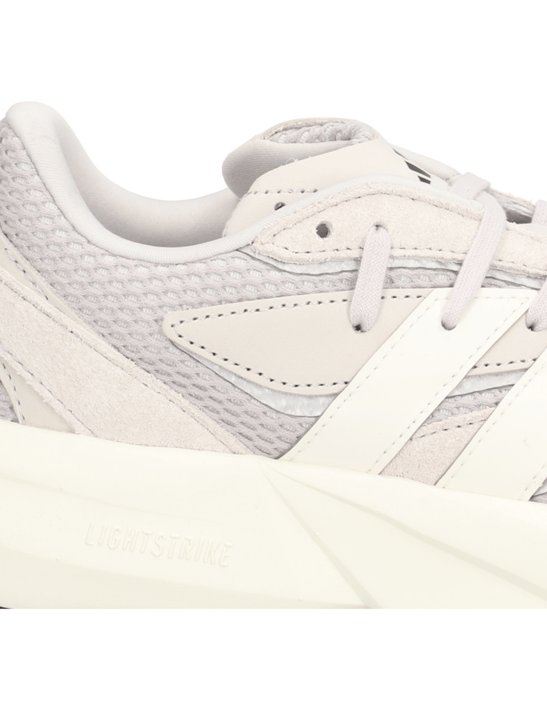 Adidas-LIGHTBLAZE-čierna