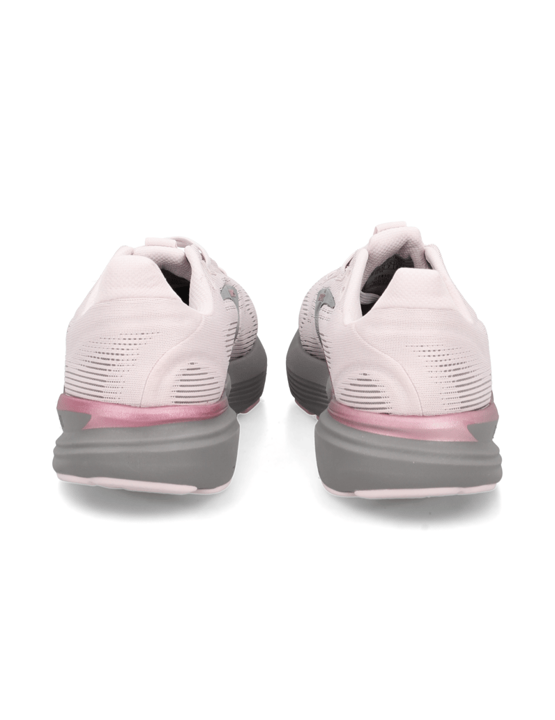 Brooks-REVEL-8-černá