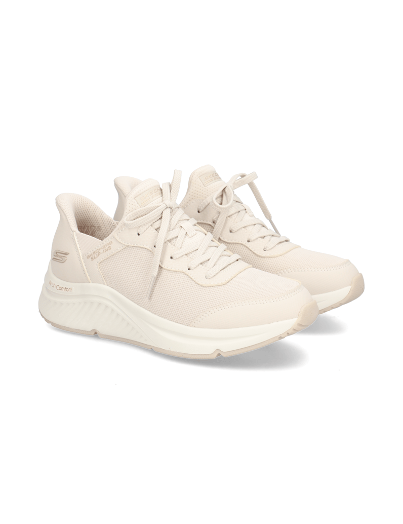 Skechers-BOBS-ARCH-COMFORT-B-SWEET-črna