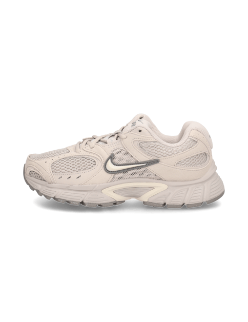 

Nike V5 RNR, Béžová