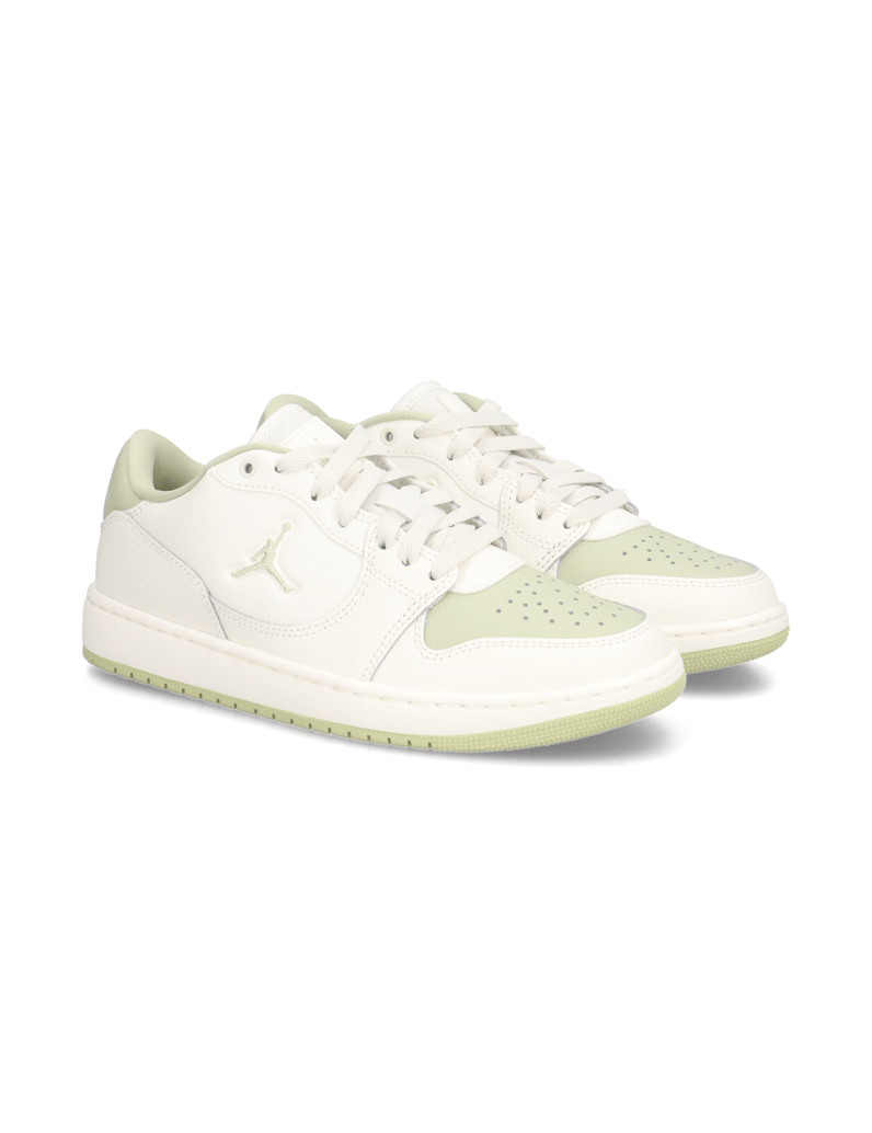 Jordan-WMNS-JORDAN-COURT-CONNECT-LOW-bela